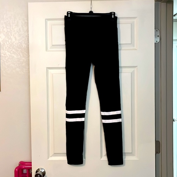 JUNIORS LEGGINGS : SIZE LARGE - Picture 2 of 2